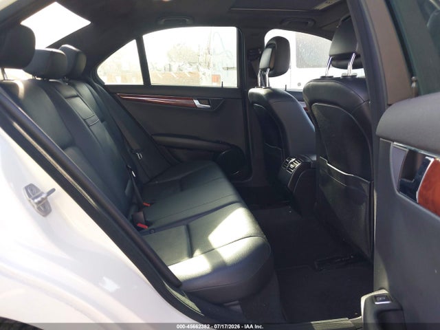 45662382 :رقم المزاد ، WDDGF5EB4BF653568 vin ، 2011 Mercedes-benz C 300 Luxury/sport مزاد بيع