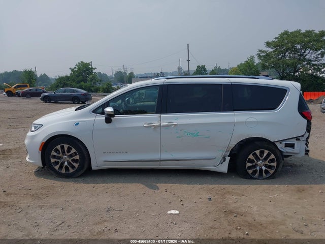 Chrysler Pacifica Hybrid Pinnacle 2023 2C4RC1N71PR562774 Image 13