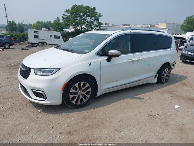 Chrysler Pacifica Hybrid Pinnacle 2023 2C4RC1N71PR562774 Image 2