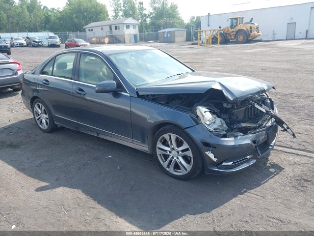 Продажа на аукционе авто 2013 Mercedes-benz C 300 Luxury 4matic, vin: WDDGF8AB5DA868710, номер лота: 45662445