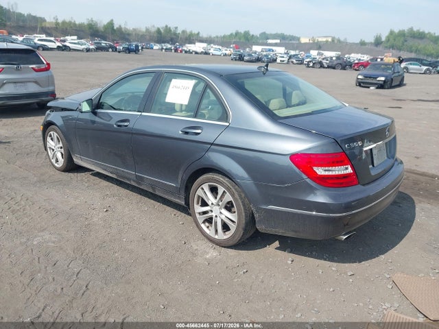 45662445 :رقم المزاد ، WDDGF8AB5DA868710 vin ، 2013 Mercedes-benz C 300 Luxury 4matic مزاد بيع