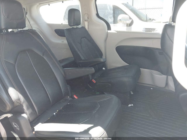 45662525 :رقم المزاد ، 2C4RC1BG0KR730269 vin ، 2019 Chrysler Pacifica Touring L مزاد بيع