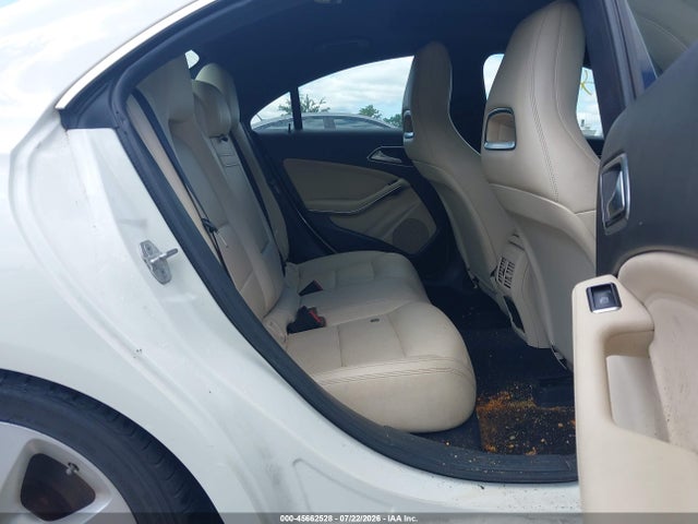 45662528 :رقم المزاد ، WDDSJ4EB6FN262095 vin ، 2015 Mercedes-benz Cla 250 مزاد بيع