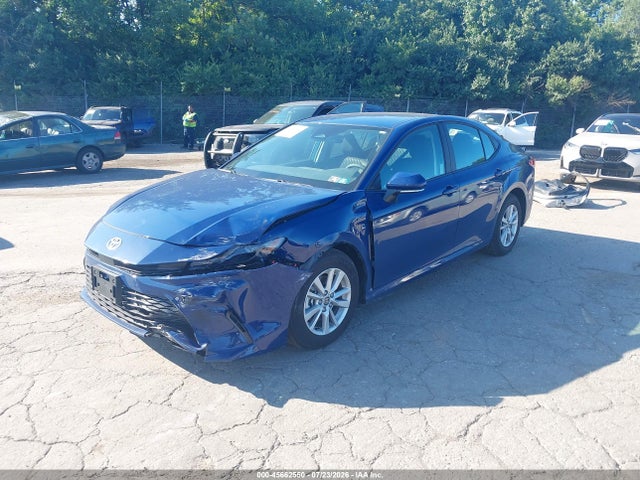 Toyota CAMRY LE 2026 4T1DAACK5TU259352 Image 2