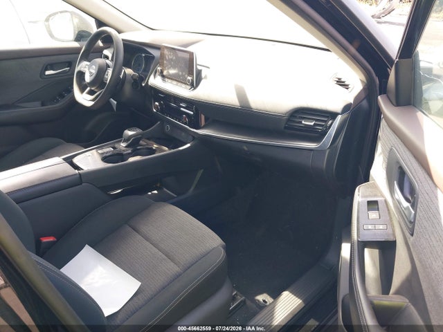 5N1BT3BA8PC686283 Nissan Rogue Sv Fwd
