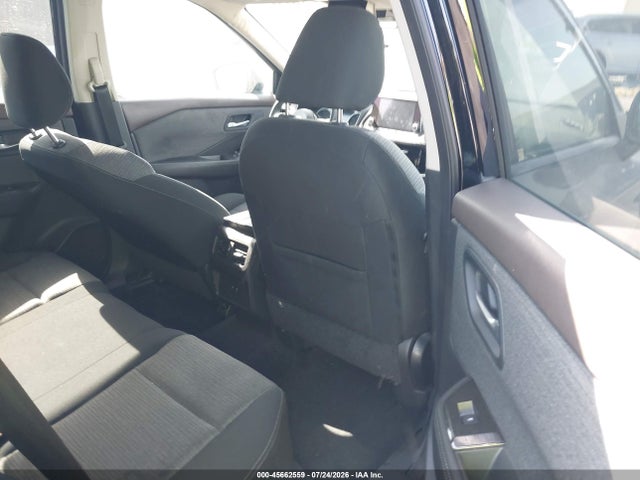 5N1BT3BA8PC686283 Nissan Rogue Sv Fwd