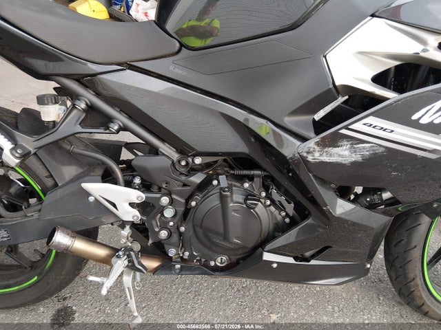 Kawasaki EX400 2022 JKAEXKH1XNDAH4156 Image 8