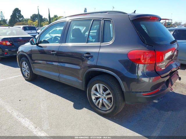 Auction sale of the 2016 Volkswagen Tiguan S, vin: WVGAV7AX8GW608586, lot number: 45662592