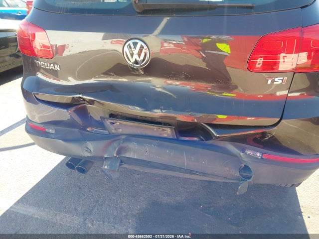 WVGAV7AX8GW608586 Volkswagen TIGUAN S