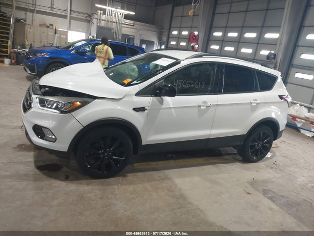 1FMCU9GD8JUA20422 Ford ESCAPE SE