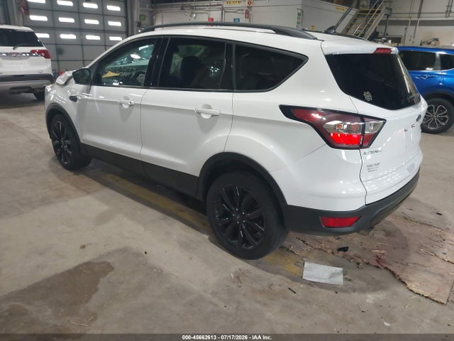 1FMCU9GD8JUA20422 Ford ESCAPE SE