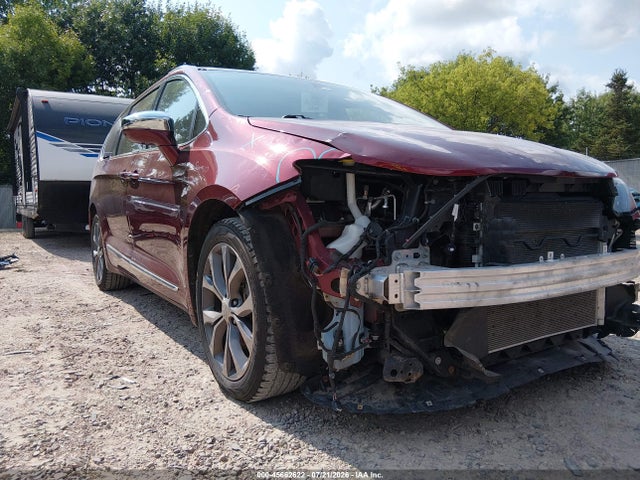 2017 Chrysler Pacifica Limited მანქანა იყიდება აუქციონზე, vin: 2C4RC1GG2HR812666, აუქციონის ნომერი: 45662622