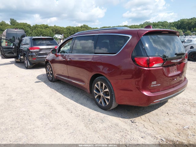 2017 Chrysler Pacifica Limited მანქანა იყიდება აუქციონზე, vin: 2C4RC1GG2HR812666, აუქციონის ნომერი: 45662622