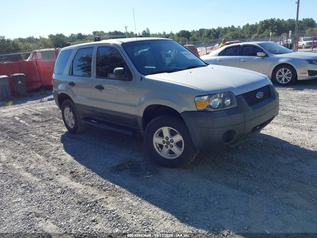 45662646 :رقم المزاد ، 1FMYU02Z66KA55659 vin ، 2006 Ford Escape Xls/xls Manual مزاد بيع