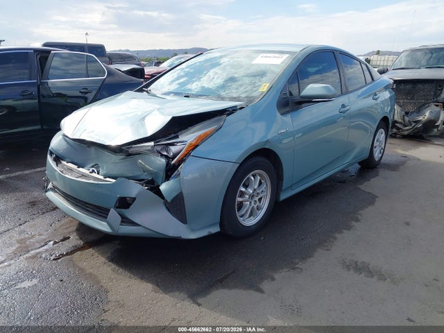 Toyota Prius Two 2016 JTDKBRFU7G3007294 Image 2
