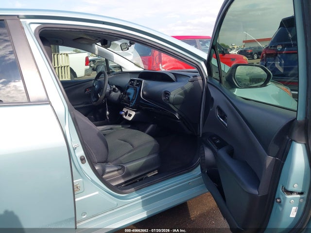 Toyota Prius Two 2016 JTDKBRFU7G3007294 Image 5