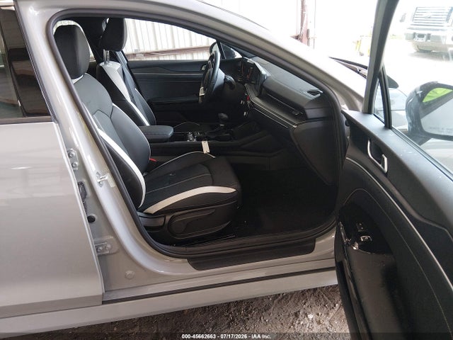 Продажа на аукционе авто 2025 Kia K5 Gt-line, vin: KNAG64J74S5281125, номер лота: 45662663