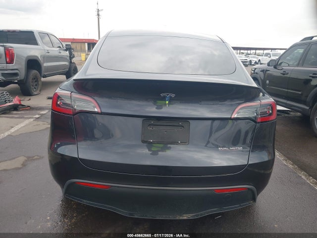 Tesla Model Y Performance Dual Motor All-wheel Drive 2024 7SAYGDEF1RF072362 Image 17