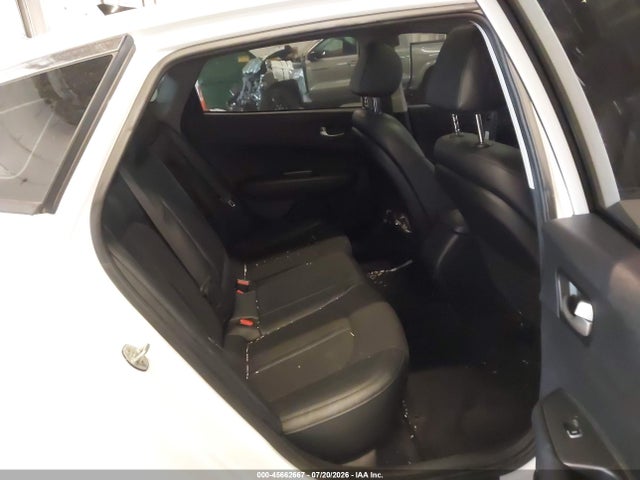 KIA Optima S 2019 5XXGT4L33KG293963 Image 8