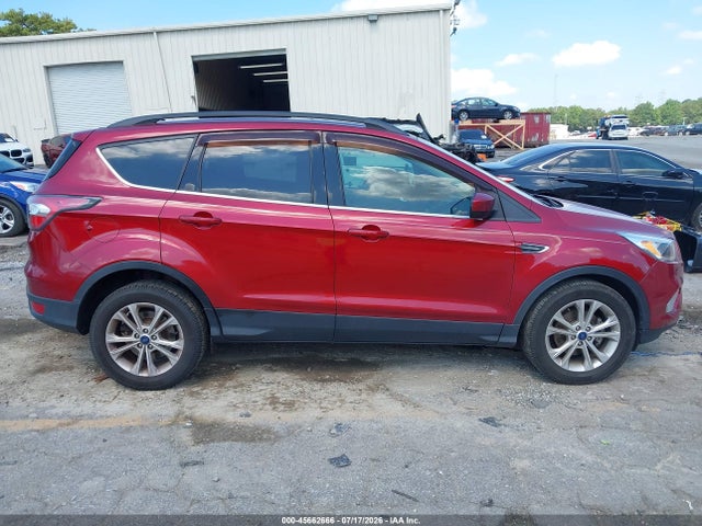 Продаж на аукціоні авто 2018 Ford Escape Se, vin: 1FMCU0GD7JUB85843, номер лоту: 45662666