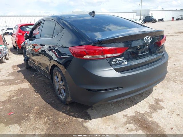45662687 :رقم المزاد ، 5NPD74LF2HH110390 vin ، 2017 Hyundai Elantra Se مزاد بيع