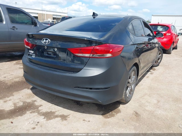 45662687 :رقم المزاد ، 5NPD74LF2HH110390 vin ، 2017 Hyundai Elantra Se مزاد بيع
