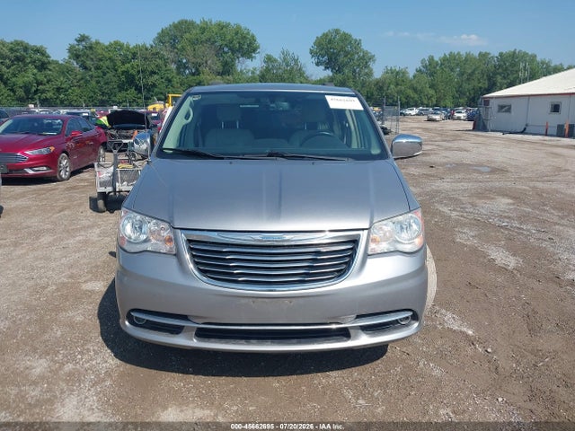 Продажа на аукционе авто 2015 Chrysler Town & Country Touring-l, vin: 2C4RC1CGXFR731286, номер лота: 45662695