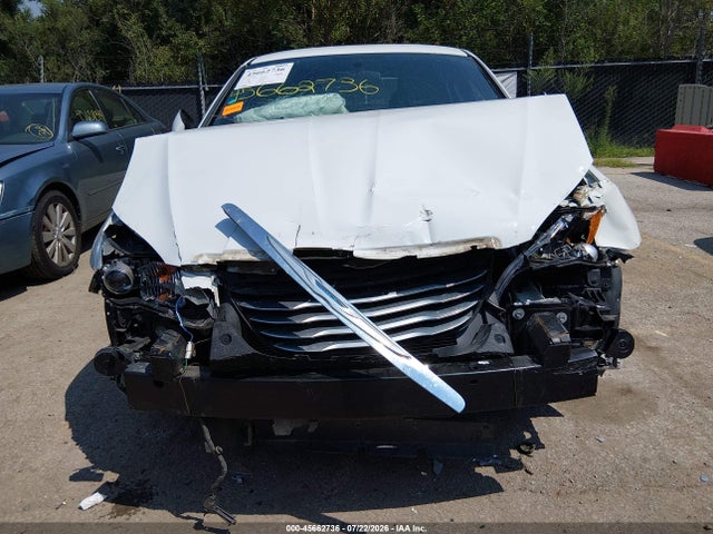 45662736 :رقم المزاد ، 1C3CCBBB7CN210427 vin ، 2012 Chrysler 200 Touring مزاد بيع