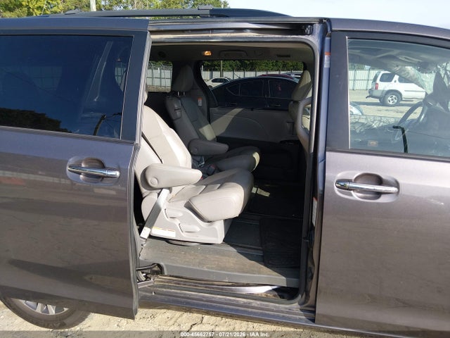 Продаж на аукціоні авто 2019 Toyota Sienna Xle 8 Passenger, vin: 5TDYZ3DC7KS996606, номер лоту: 45662757