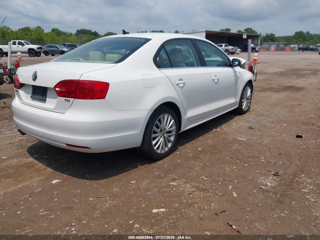 2013 Volkswagen Jetta 2.0l Tdi მანქანა იყიდება აუქციონზე, vin: 3VW3L7AJ4DM274435, აუქციონის ნომერი: 45662964