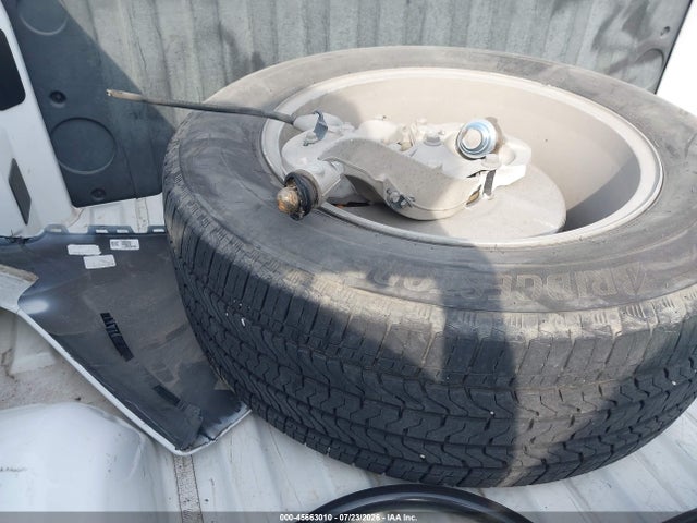 Продажа на аукционе авто 2020 Chevrolet Silverado 1500 2wd  Short Bed Custom, vin: 3GCPWBEH4LG265818, номер лота: 45663010