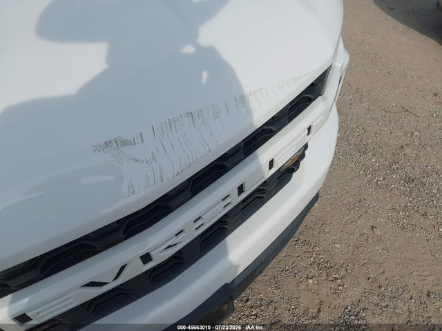 Продажа на аукционе авто 2020 Chevrolet Silverado 1500 2wd  Short Bed Custom, vin: 3GCPWBEH4LG265818, номер лота: 45663010