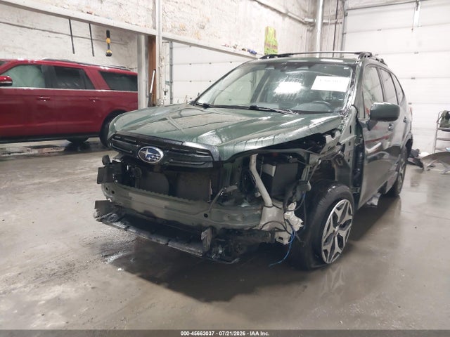 Продаж на аукціоні авто 2023 Subaru Forester Premium, vin: JF2SKAEC4PH495733, номер лоту: 45663037