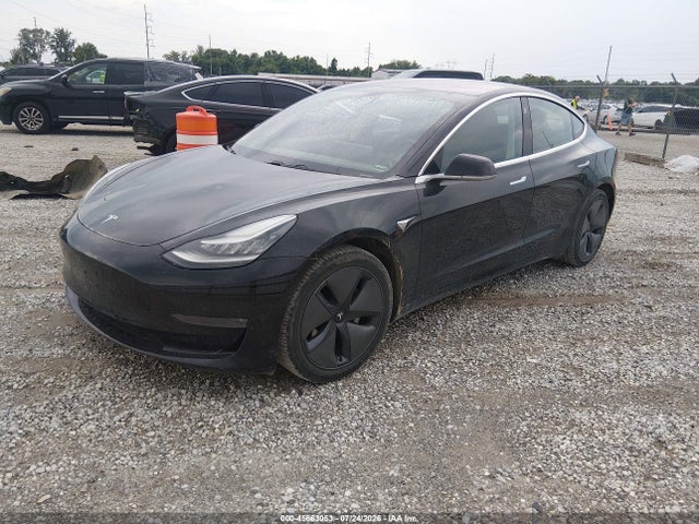 2018 Tesla Model 3 Long Range/performance მანქანა იყიდება აუქციონზე, vin: 5YJ3E1EB1JF070852, აუქციონის ნომერი: 45663053