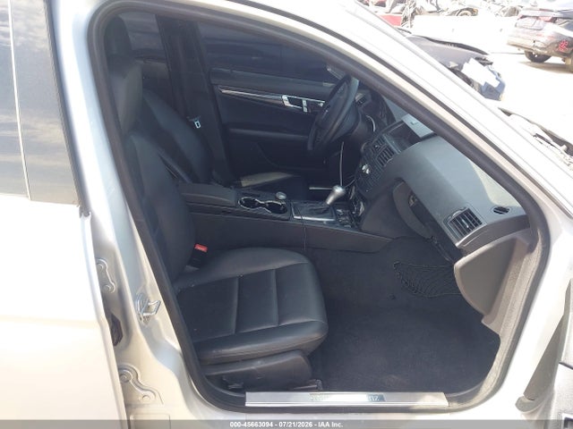 45663094 :رقم المزاد ، WDDGF54X89R068398 vin ، 2009 Mercedes-benz C 300 Luxury/sport مزاد بيع