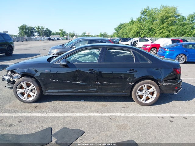 45663105 :رقم المزاد ، WAUDNAF4XJN017232 vin ، 2018 Audi A4 2.0t Premium/2.0t Tech Premium مزاد بيع