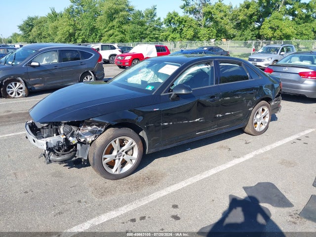 45663105 :رقم المزاد ، WAUDNAF4XJN017232 vin ، 2018 Audi A4 2.0t Premium/2.0t Tech Premium مزاد بيع