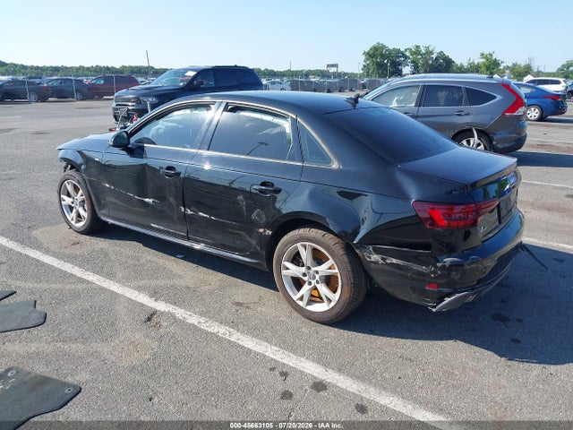45663105 :رقم المزاد ، WAUDNAF4XJN017232 vin ، 2018 Audi A4 2.0t Premium/2.0t Tech Premium مزاد بيع