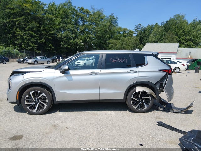 Продаж на аукціоні авто 2022 Mitsubishi Outlander Black Edition S-awc/se 2.5 S-awc/se Launch Edition S-awc, vin: JA4J4UA80NZ049698, номер лоту: 45663124