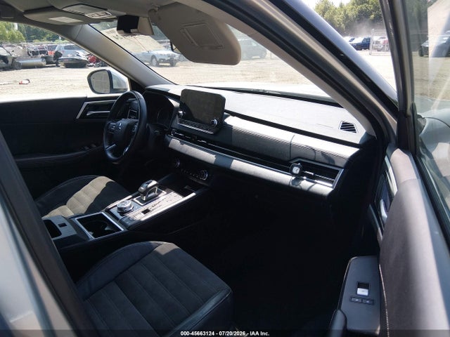 Продаж на аукціоні авто 2022 Mitsubishi Outlander Black Edition S-awc/se 2.5 S-awc/se Launch Edition S-awc, vin: JA4J4UA80NZ049698, номер лоту: 45663124