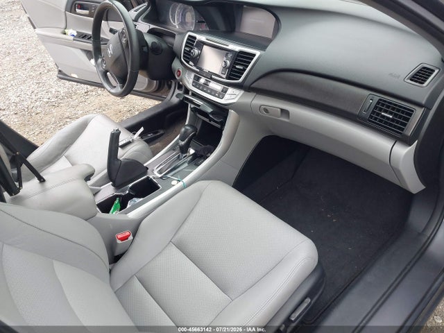 Auction sale of the 2015 Honda Accord Ex-l V-6, vin: 1HGCR3F86FA004480, lot number: 45663142