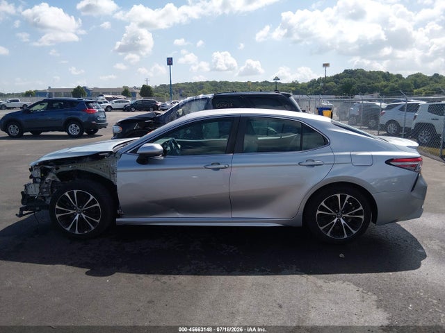 2018 Toyota Camry Se მანქანა იყიდება აუქციონზე, vin: 4T1B11HK6JU501207, აუქციონის ნომერი: 45663148