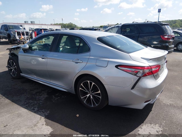 2018 Toyota Camry Se მანქანა იყიდება აუქციონზე, vin: 4T1B11HK6JU501207, აუქციონის ნომერი: 45663148