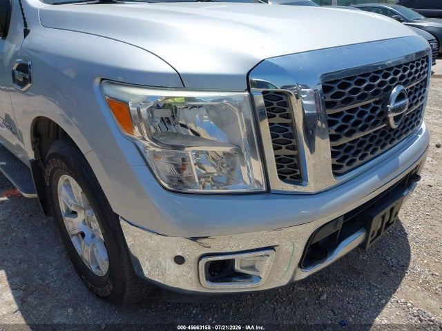 1N6AA1E68HN570831 Nissan TITAN SV
