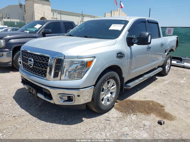 1N6AA1E68HN570831 Nissan TITAN SV