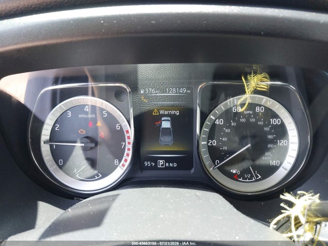 1N6AA1E68HN570831 Nissan TITAN SV