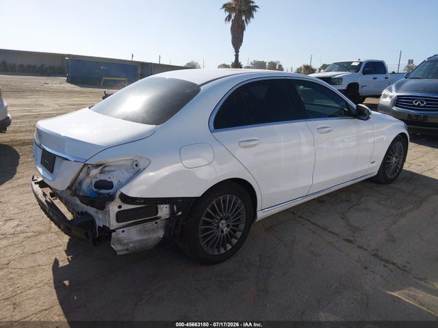 Aukcja sprzedaży 2016 Mercedes-benz C 300, vin: 55SWF4JB8GU172268, numer aukcji: 45663180