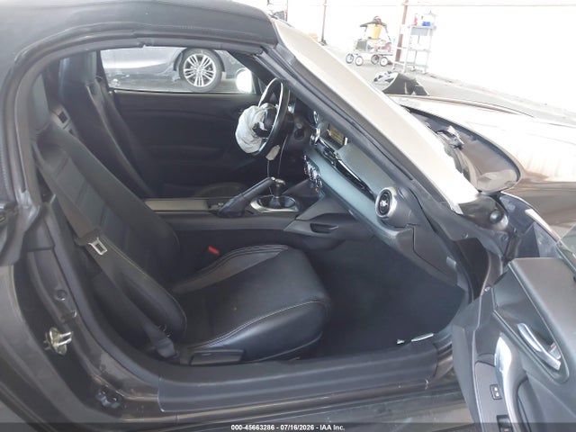 Fiat 124 Spider Lusso 2017 JC1NFAEK5H0110913 Image 5