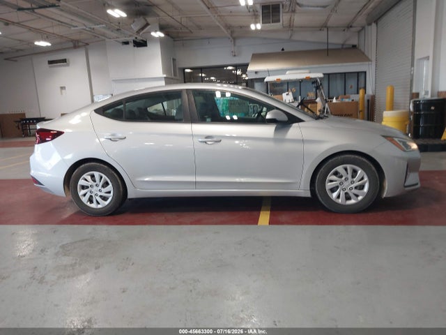 Hyundai ELANTRA SE 2019 5NPD74LF9KH487595 Image 18
