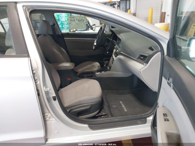 Hyundai ELANTRA SE 2019 5NPD74LF9KH487595 Image 5
